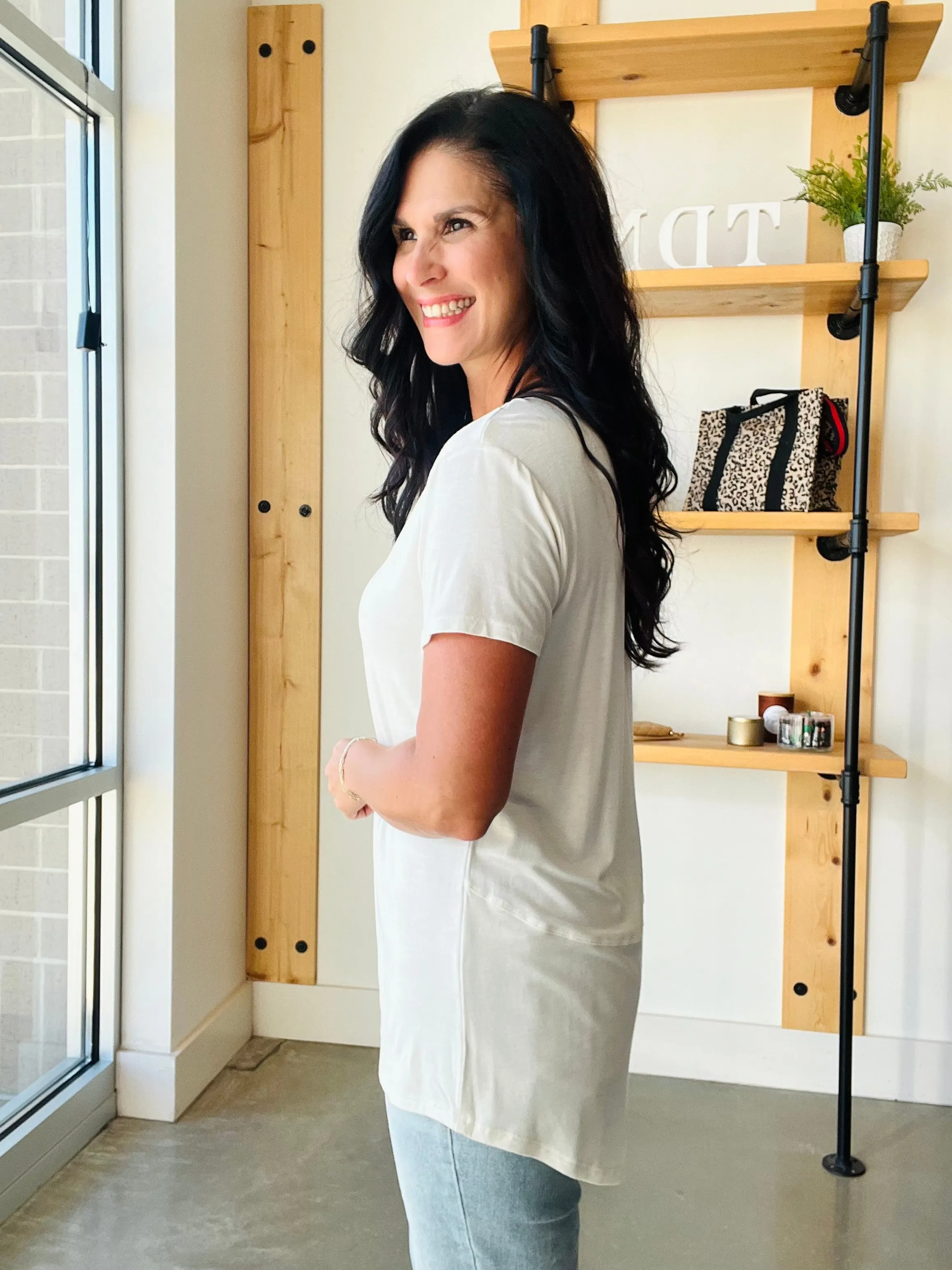 Short Sleeve High-Low Top in White