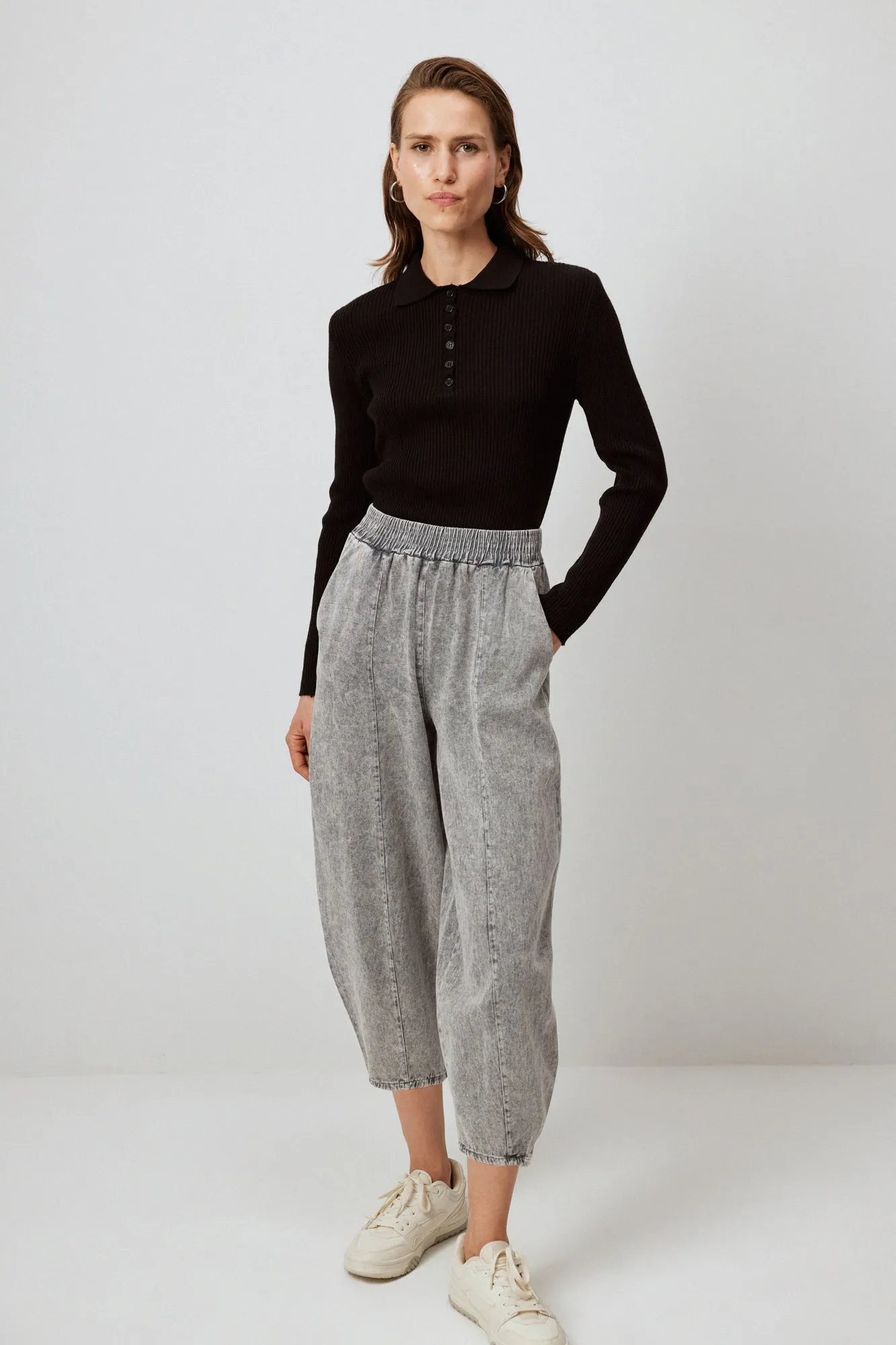 WASHED TROUSER WITH ELASTIC WAIST